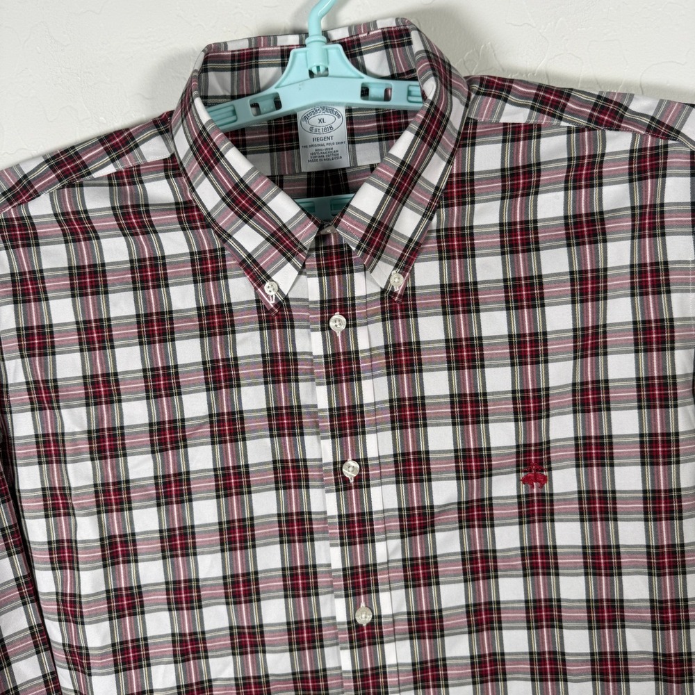 Brooks Brothers Shirt Mens XL Red White Non-Iron Regent Oxford Button Down Plaid